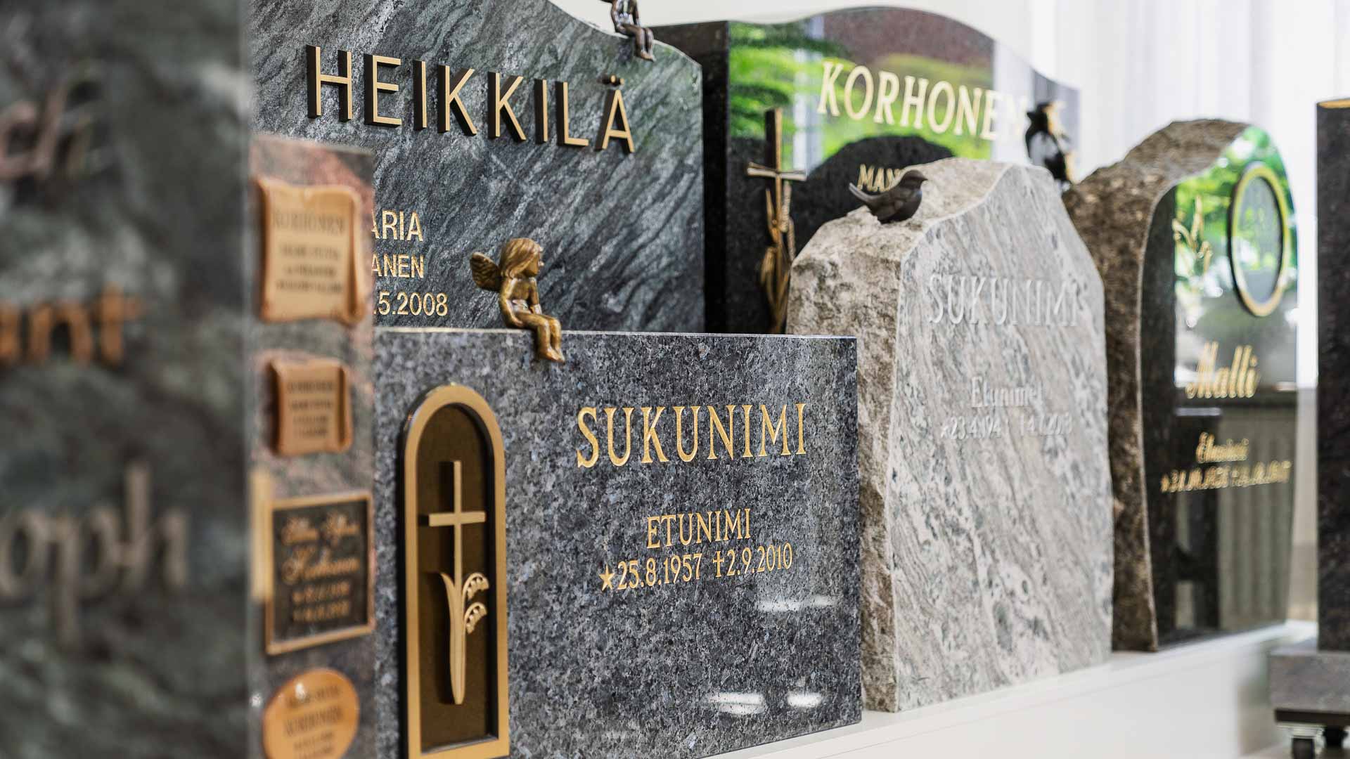 Persoonallinen hautakivi läheiselle